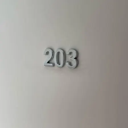 New Modern Parking Singlesizeroom In Top2