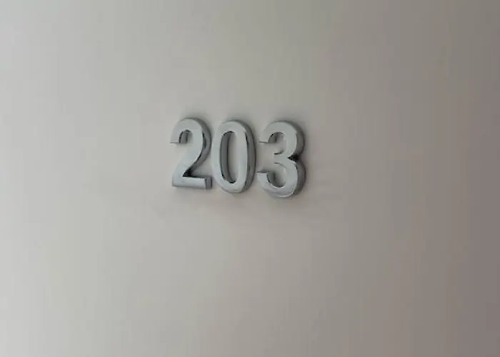 New Modern Parking Singlesizeroom In Top2